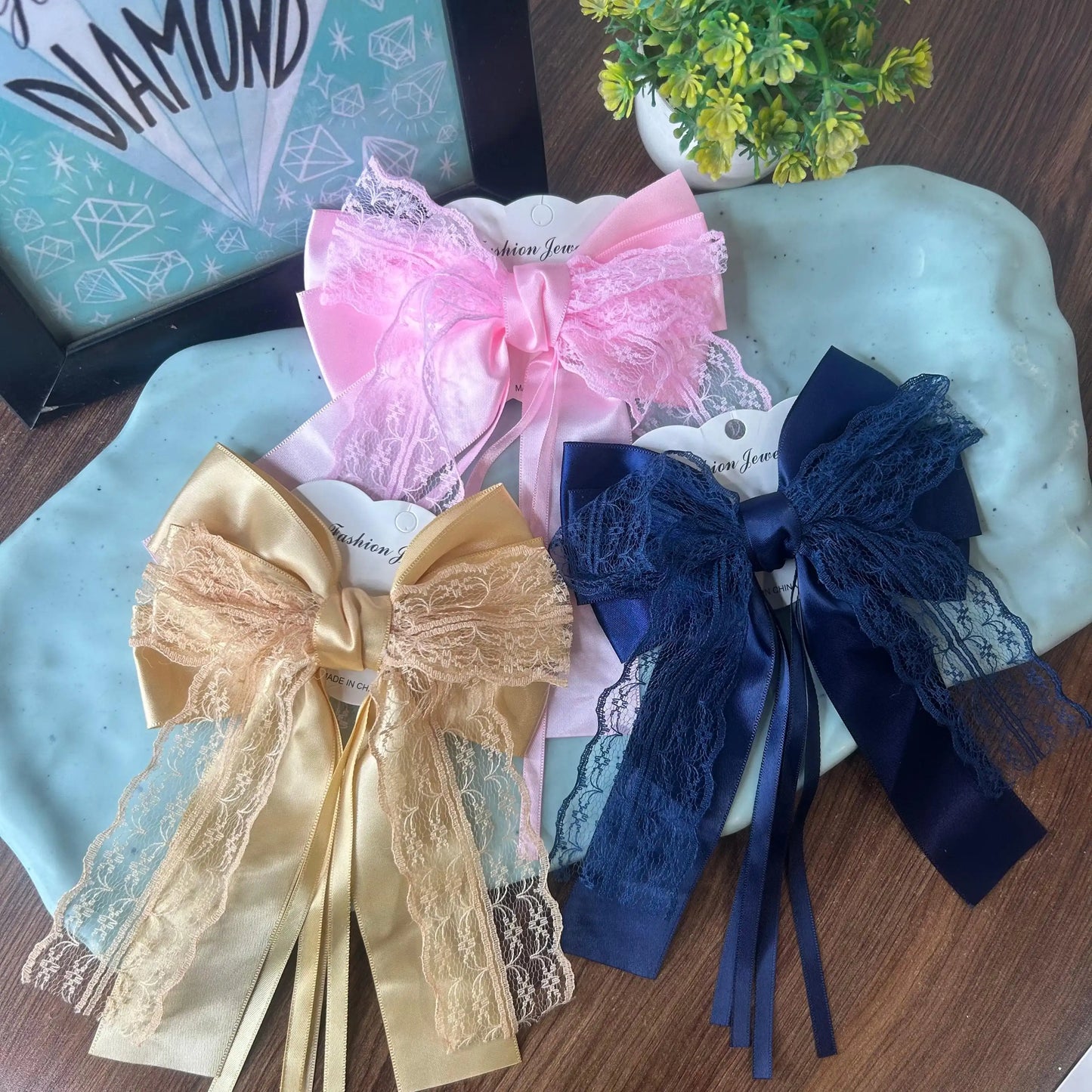 Premium lace bows