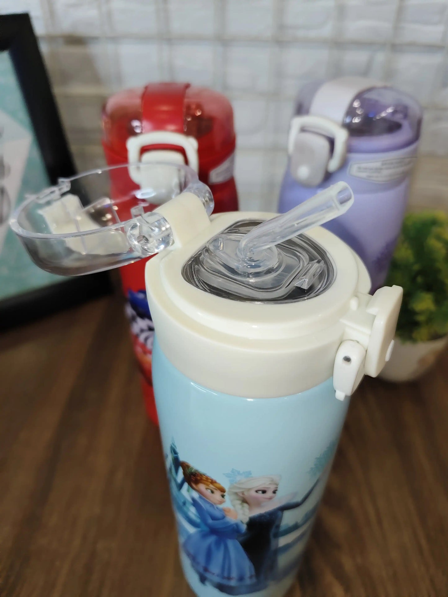 Premium steel sipper bottles