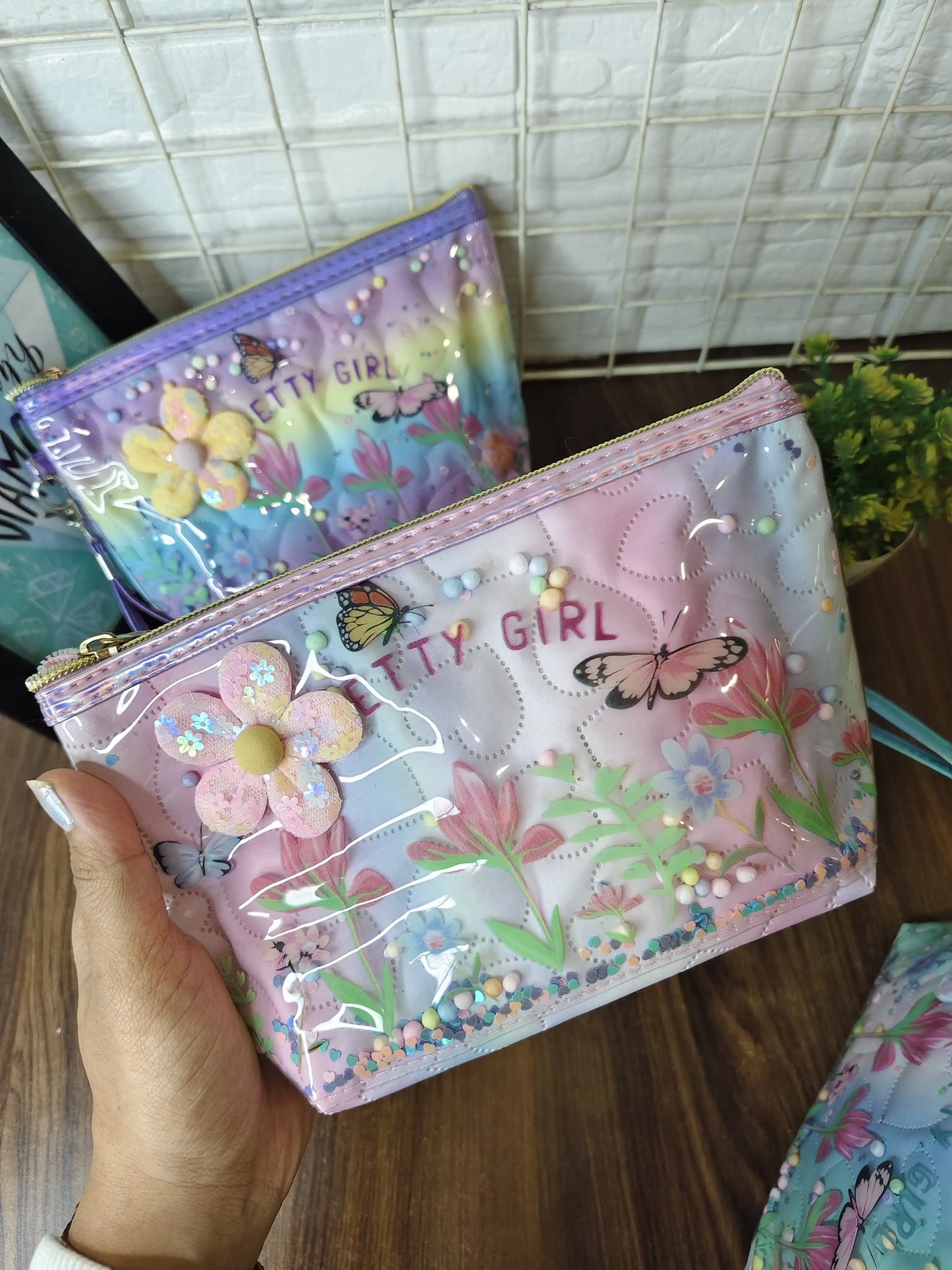 Pretty girl glitter pouch