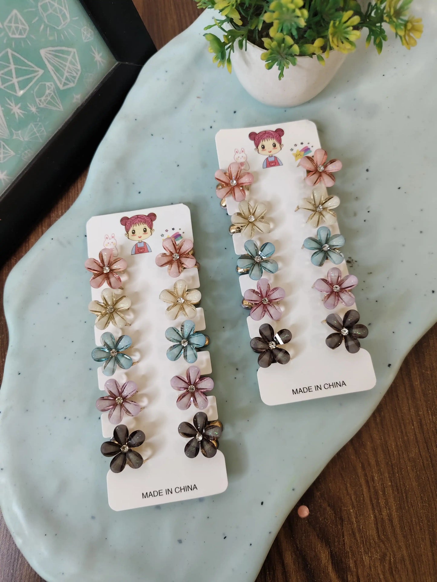 Small flower hair claws card (10 claws in 1 card)