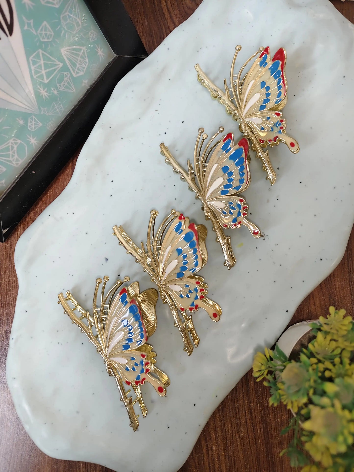 Elegant Butterfly Metal Hair Claw Clip for Women | Luxury Statement Hair Accessory
