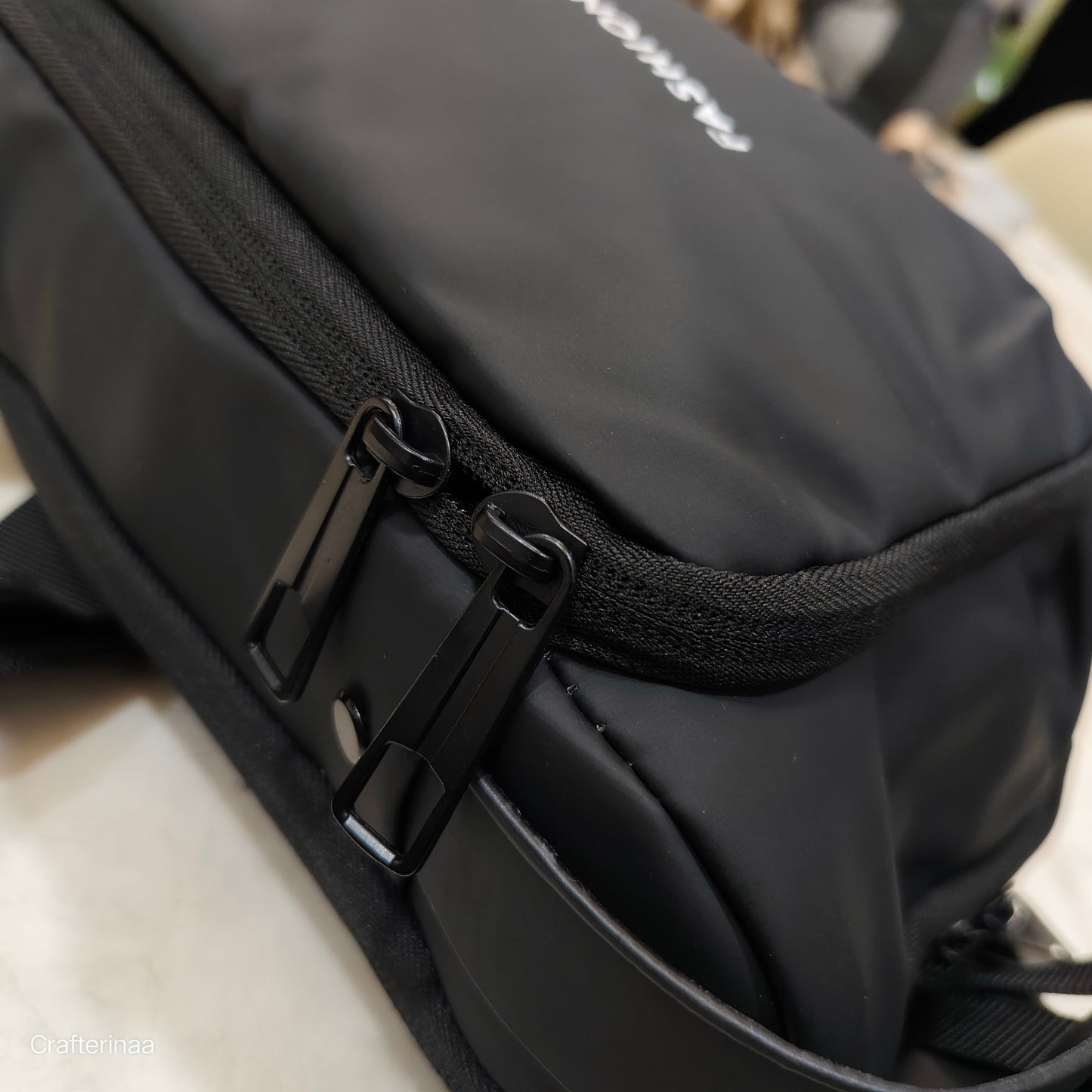 Trendy Waterproof crossbody Bag – USB Charging Port, Anti-Theft Crossbody Bag for Travel, Office & Daily Use