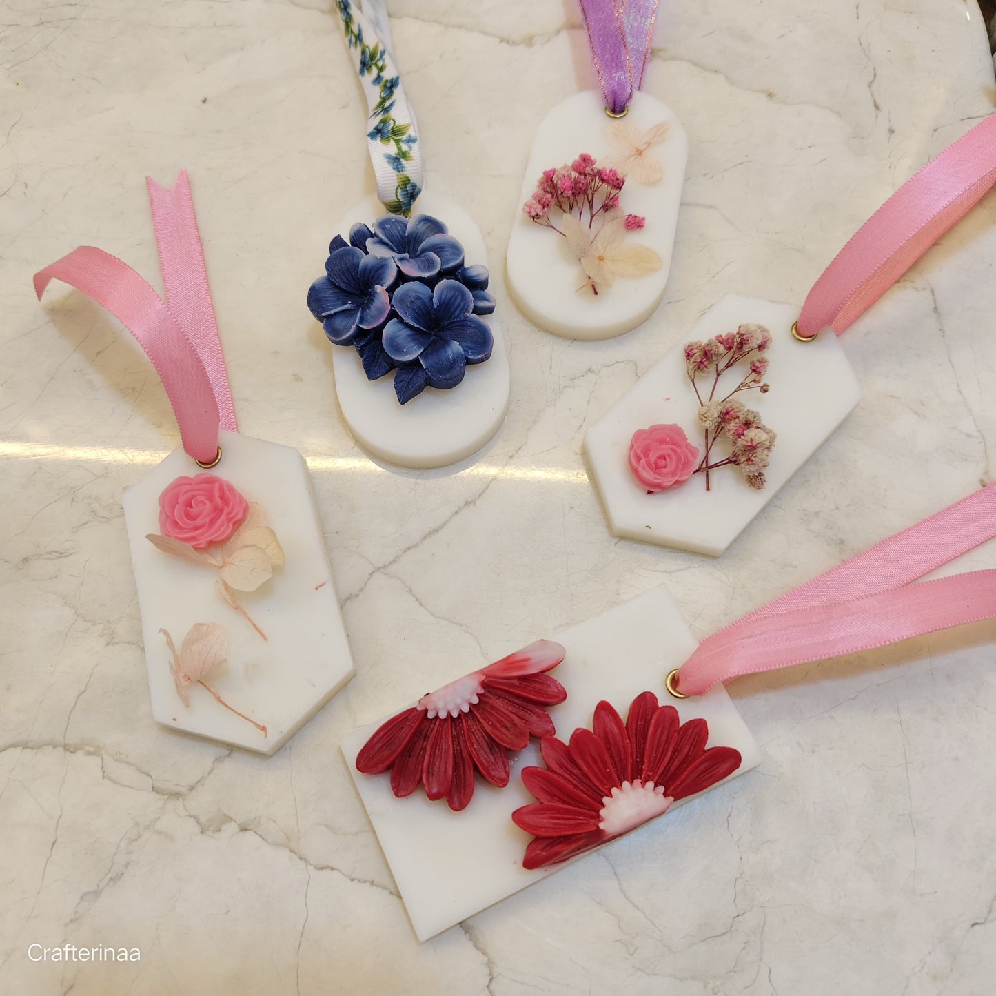 Floral Wax Fragrance Sachets – Handmade Scented Wax Tablets for Wardrobe & Room Freshening