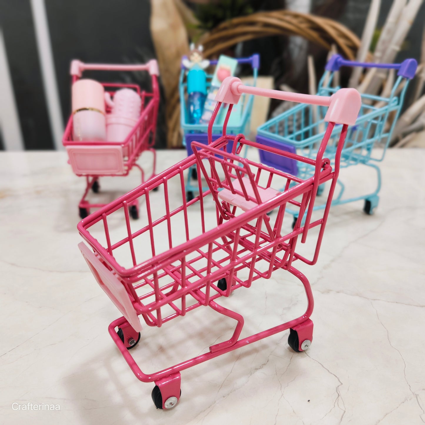 Mini Shopping Cart Organizer – Cute Stationery & Makeup Holder for Desk Decor