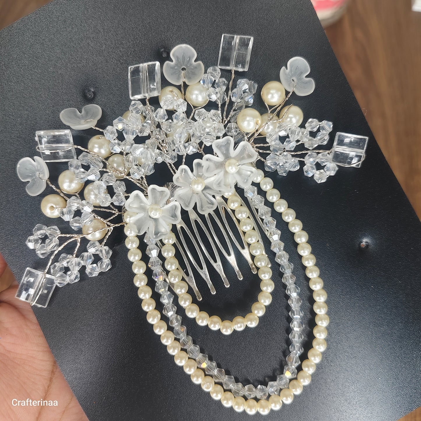 Luxury Pearl & Crystal Bridal Hair Comb – Elegant Wedding Hair Accessory with Beaded Drape for Bride & Bridesmaids
