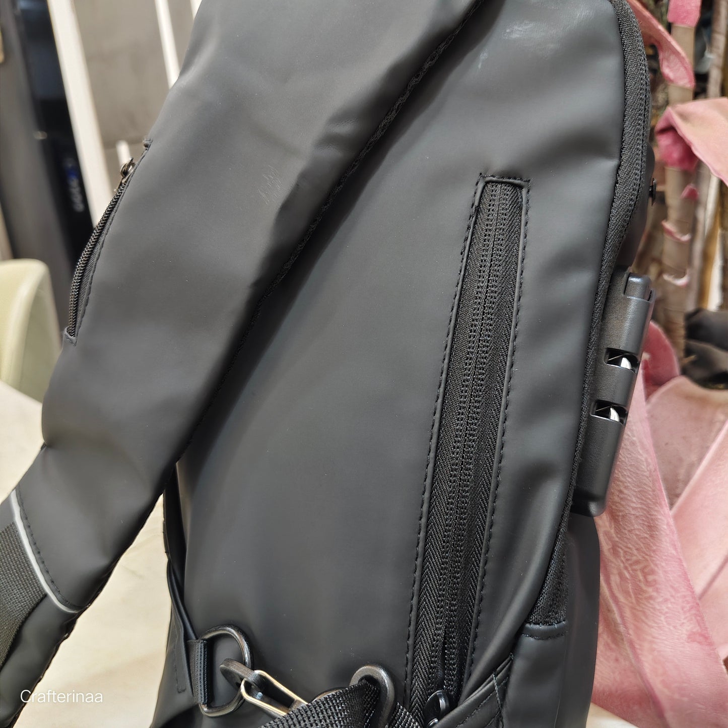 Trendy Waterproof crossbody Bag – USB Charging Port, Anti-Theft Crossbody Bag for Travel, Office & Daily Use
