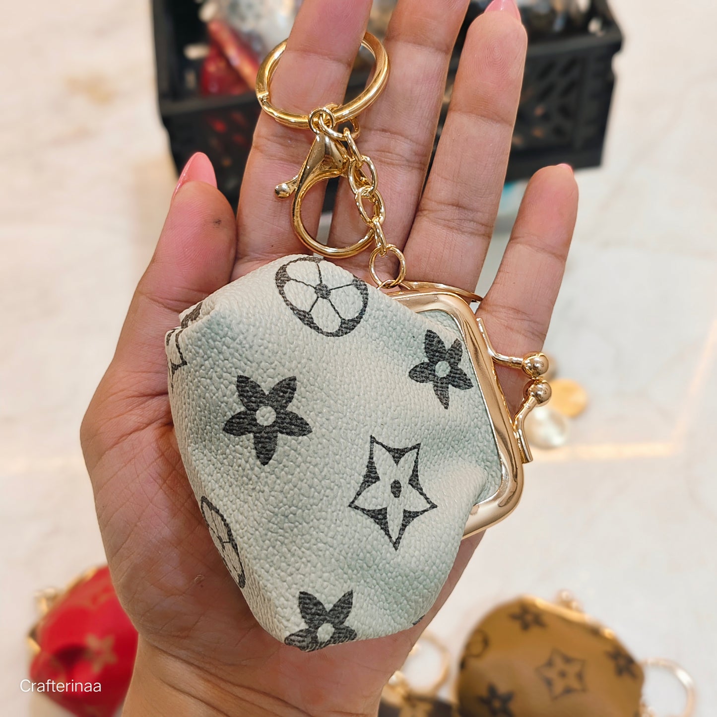 “Luxury Mini Coin Pouch Keychain – Elegant Leather Purse Holder”