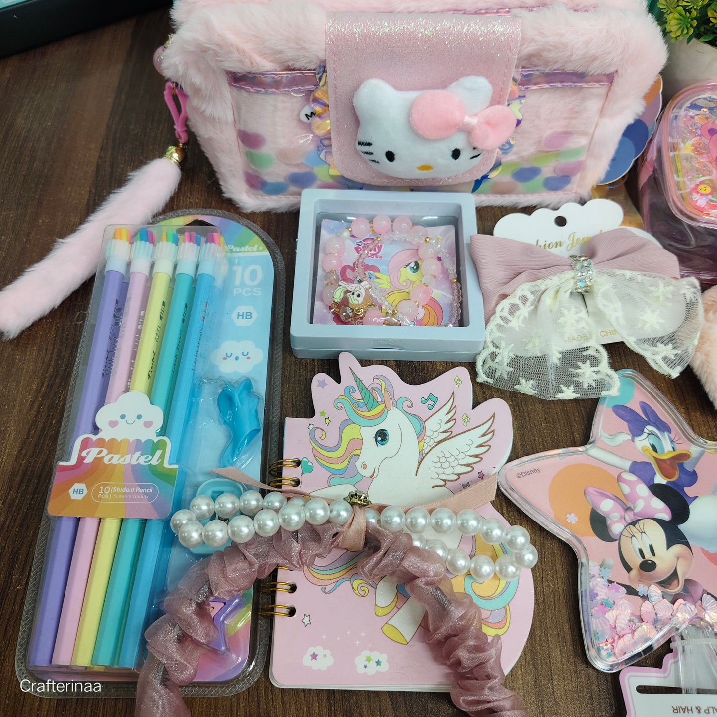 Premium Fantasy Hamper – Stationery + Accessories