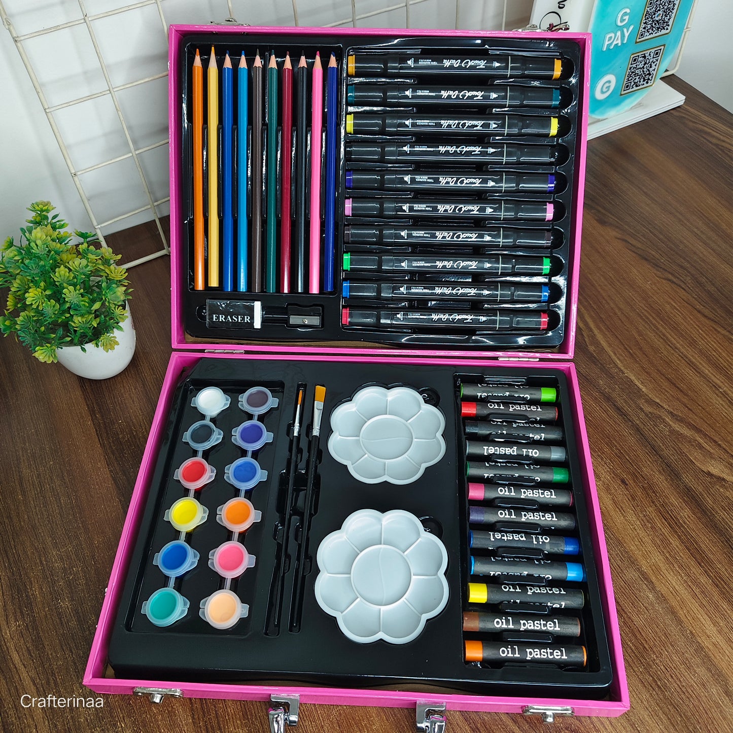 Kids Cartoon Crayon Case – Large Metal Crayon