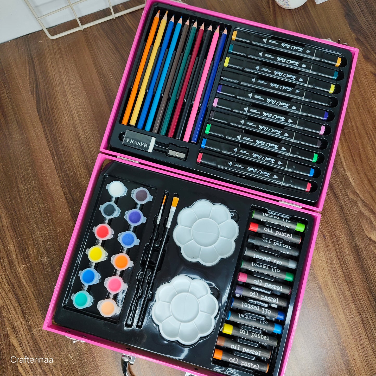 Kids Cartoon Crayon Case – Large Metal Crayon