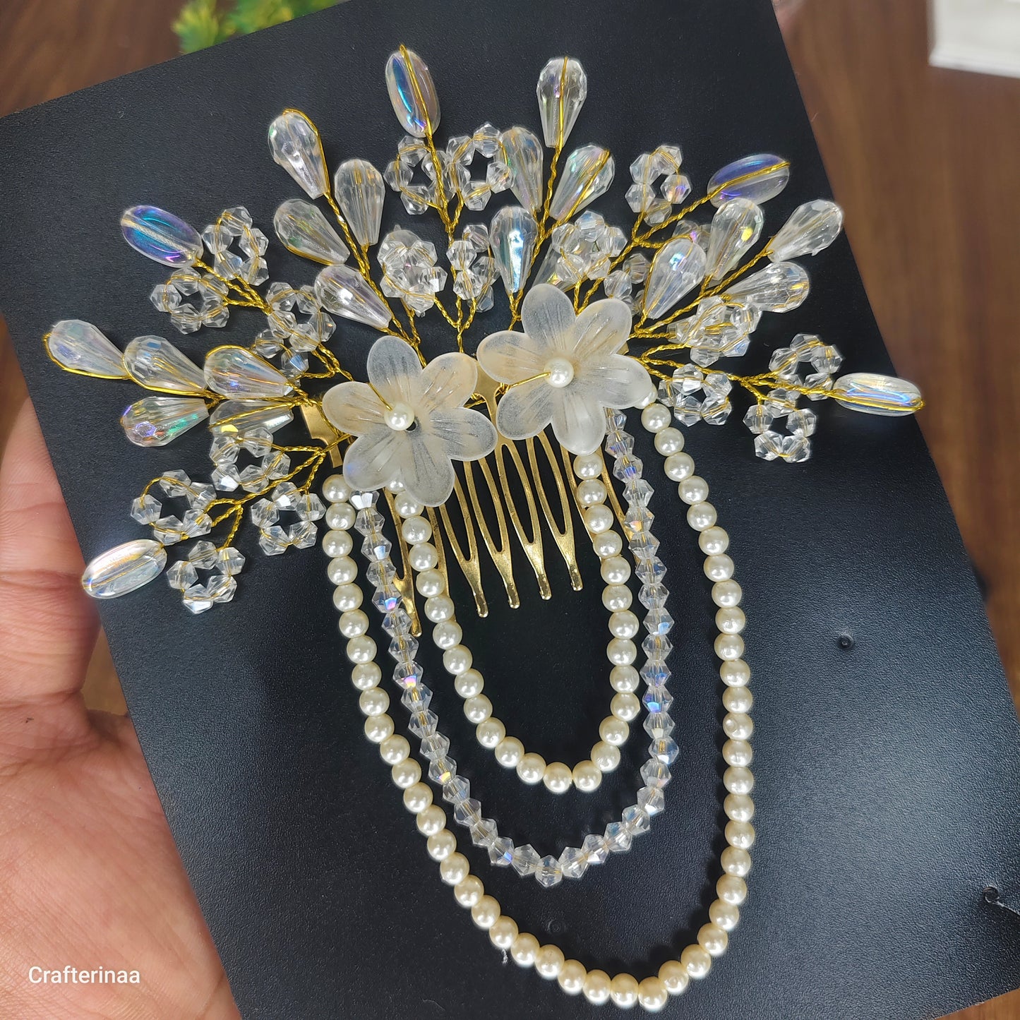 Luxury Pearl & Crystal Bridal Hair Comb – Elegant Wedding Hair Accessory with Beaded Drape for Bride & Bridesmaids