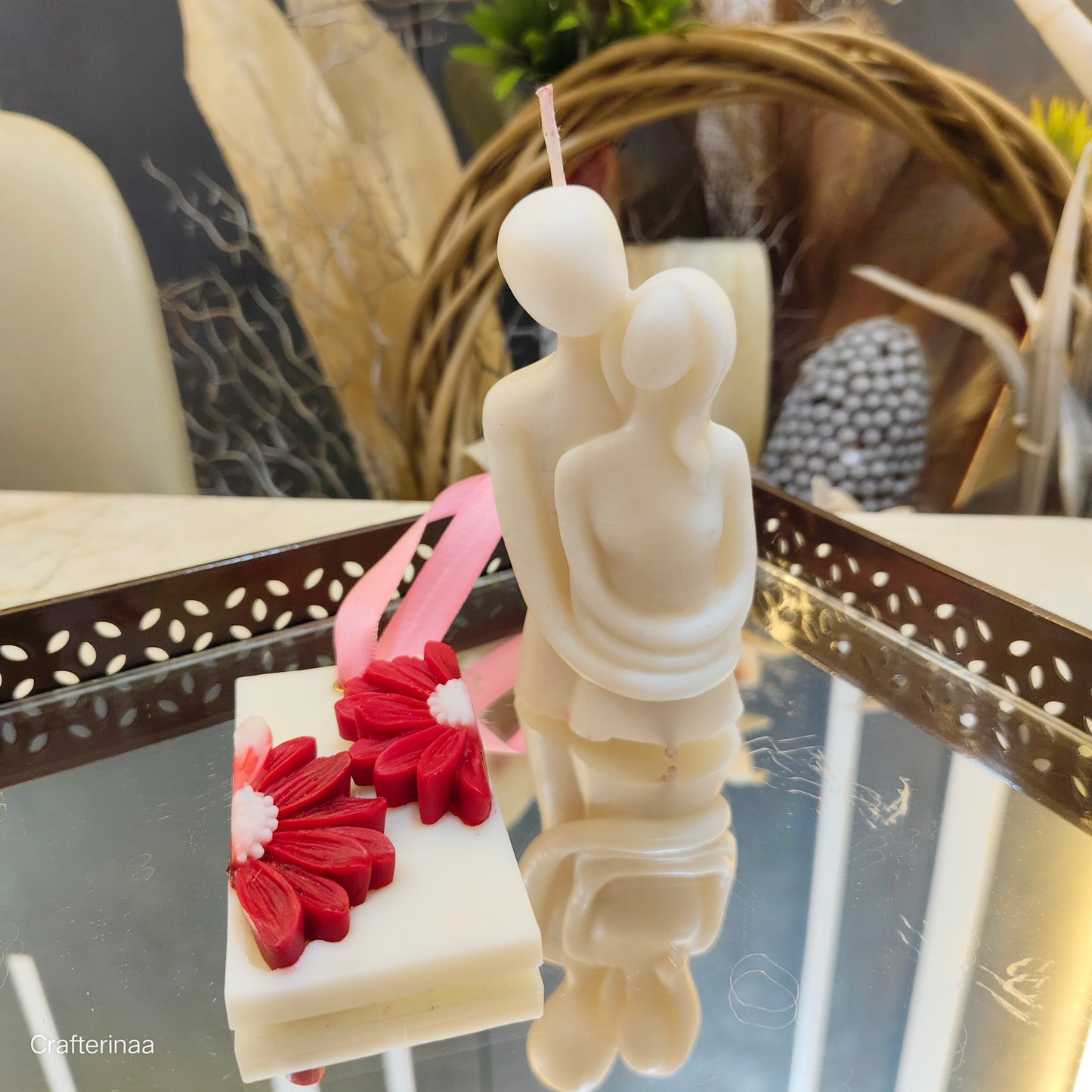 Romantic Couple Soy Wax Candle – Minimal Aesthetic Home Decor Gift