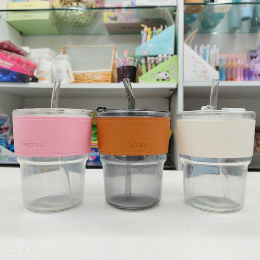 "Elegant Glass Travel Tumbler – Brown Leather Wrap & Transparent Straw"